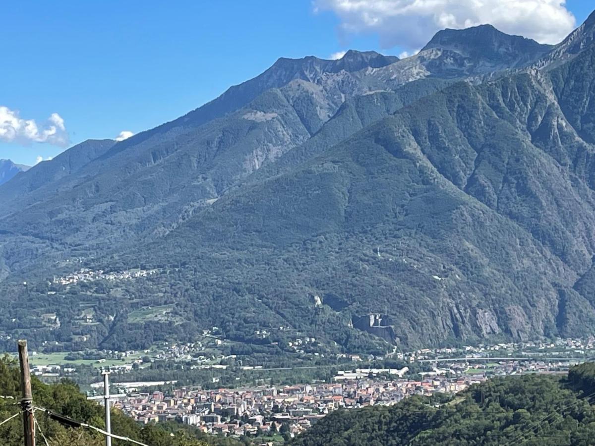 Casa Vacanze La Carbunera Villa Domodossola Luaran gambar